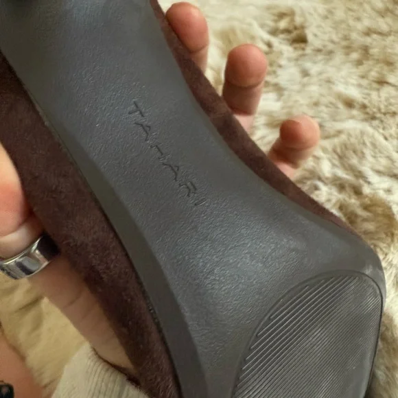 Tahari Enya Women's Brown Embossed Patent Leather Square Toe Heels Size 6.5 M - Picture 3 of 6